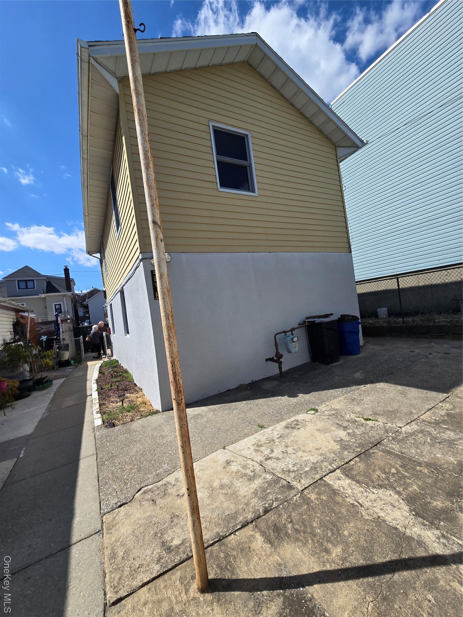 Single Family Vincent  Bronx, NY 10465, MLS-900465-15