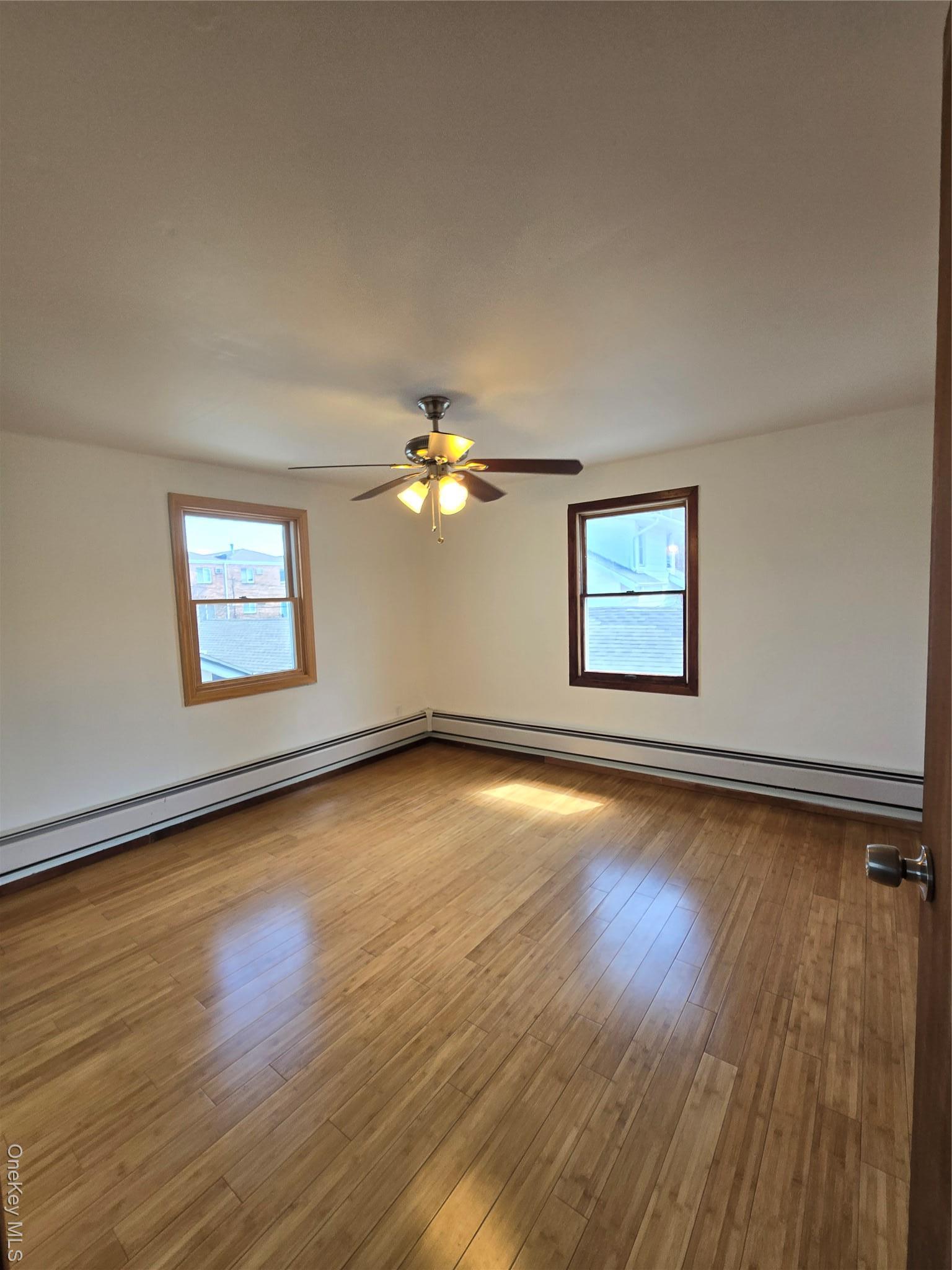 Single Family Vincent  Bronx, NY 10465, MLS-900465-2