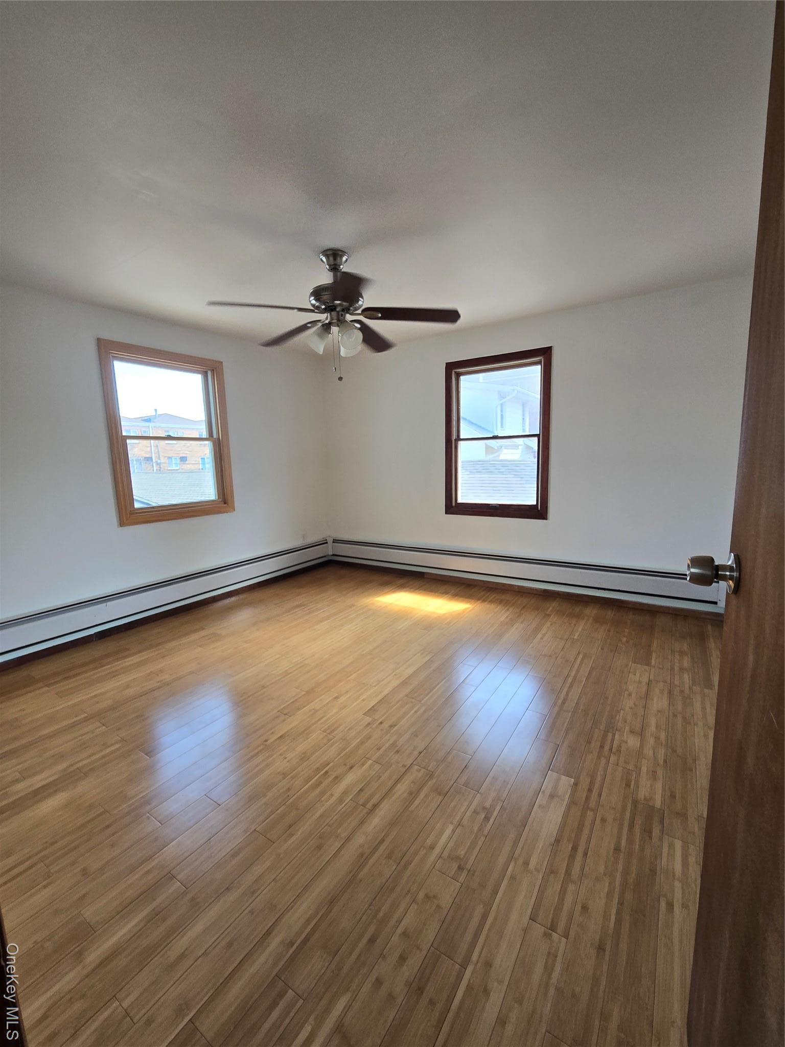 Single Family Vincent  Bronx, NY 10465, MLS-900465-3