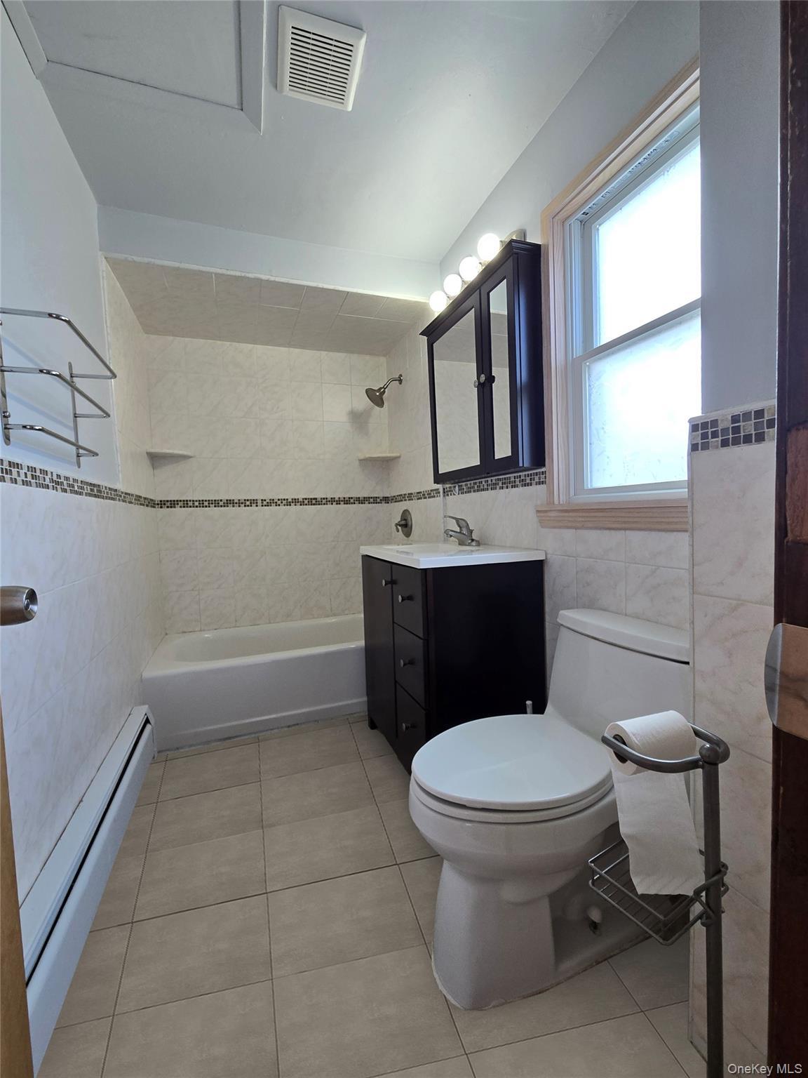 Single Family Vincent  Bronx, NY 10465, MLS-900465-7