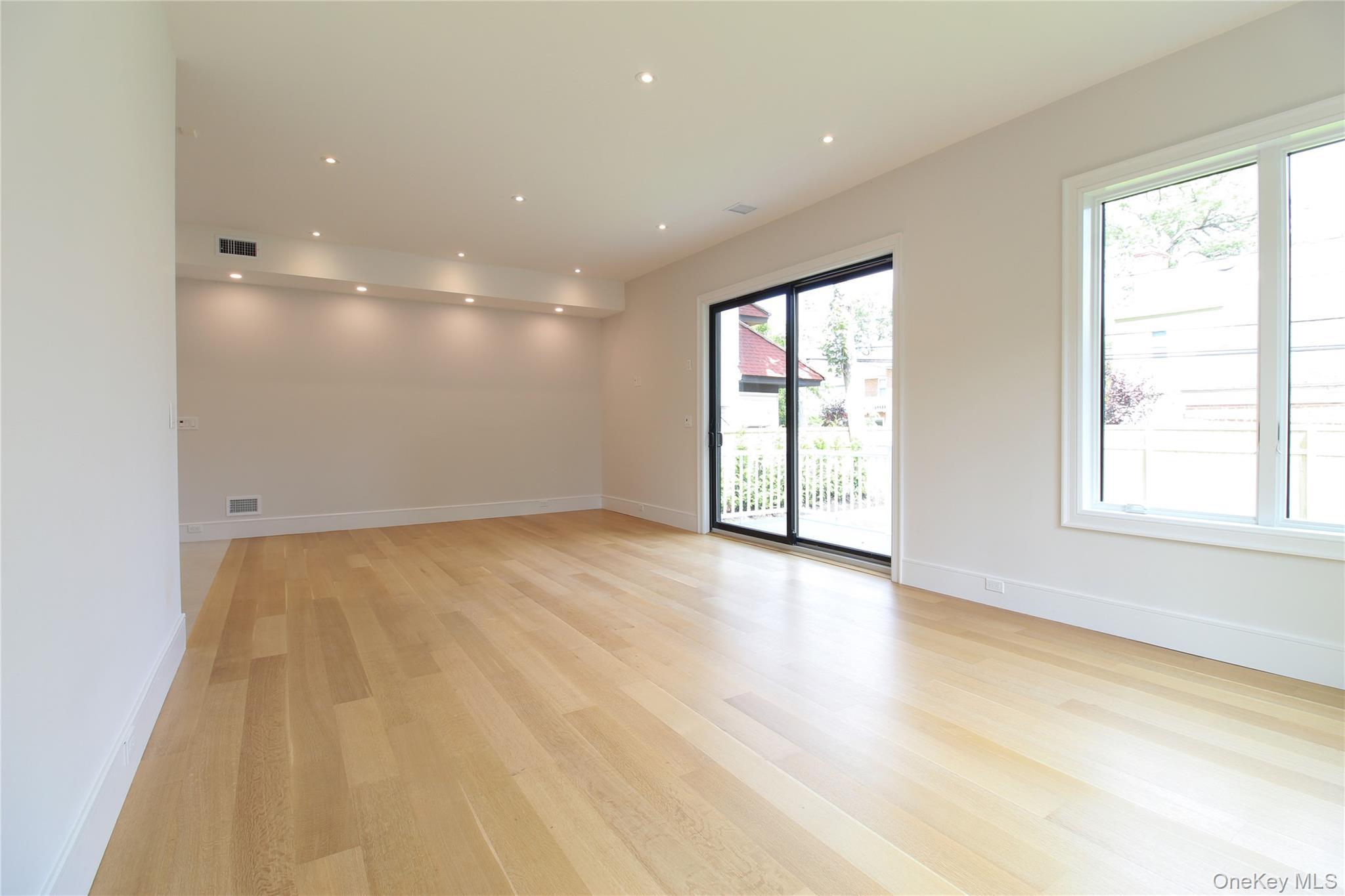 Single Family Sealy Nassau County, NY 11559, MLS-900482-12