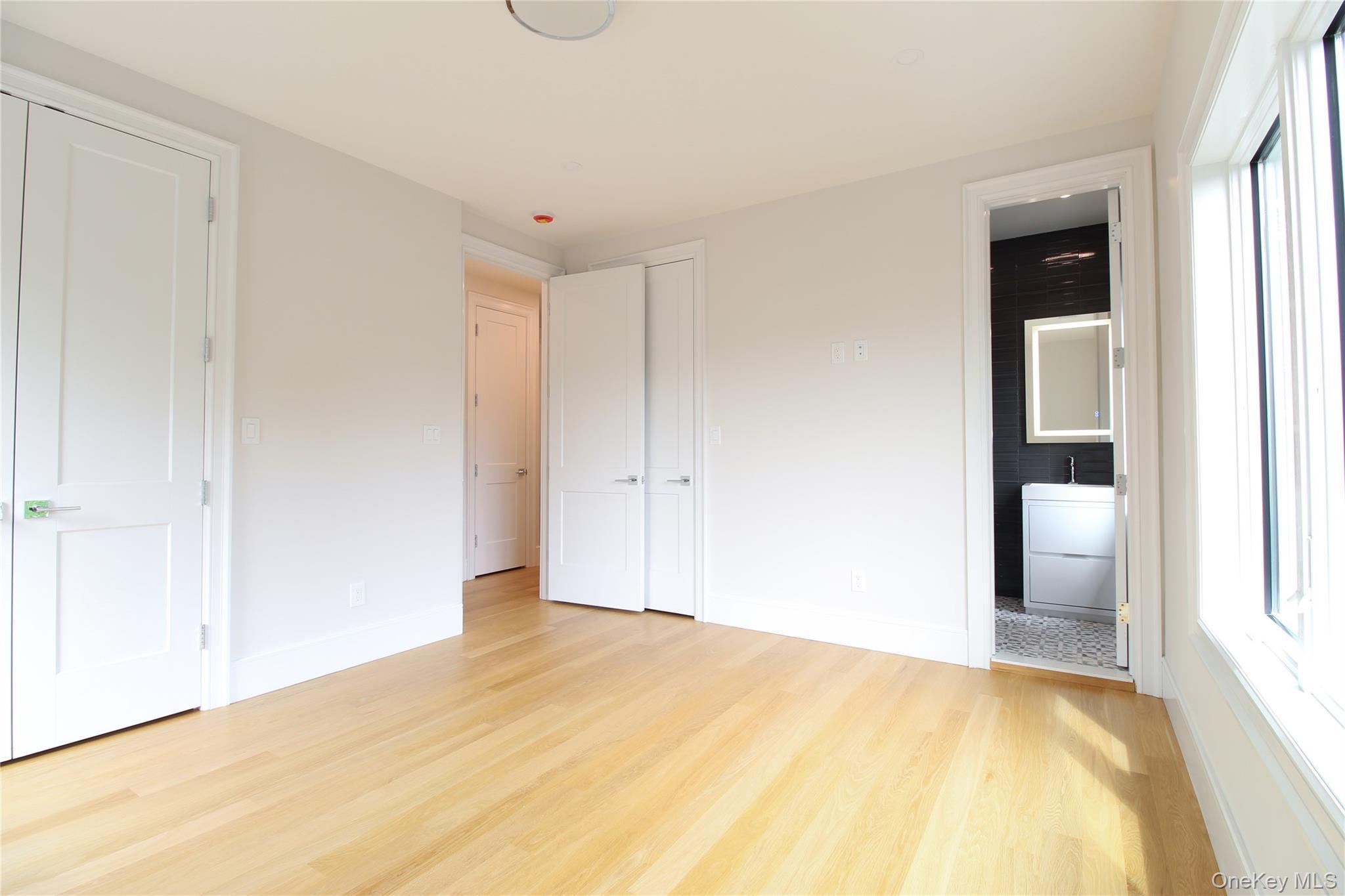 Single Family Sealy Nassau County, NY 11559, MLS-900482-29