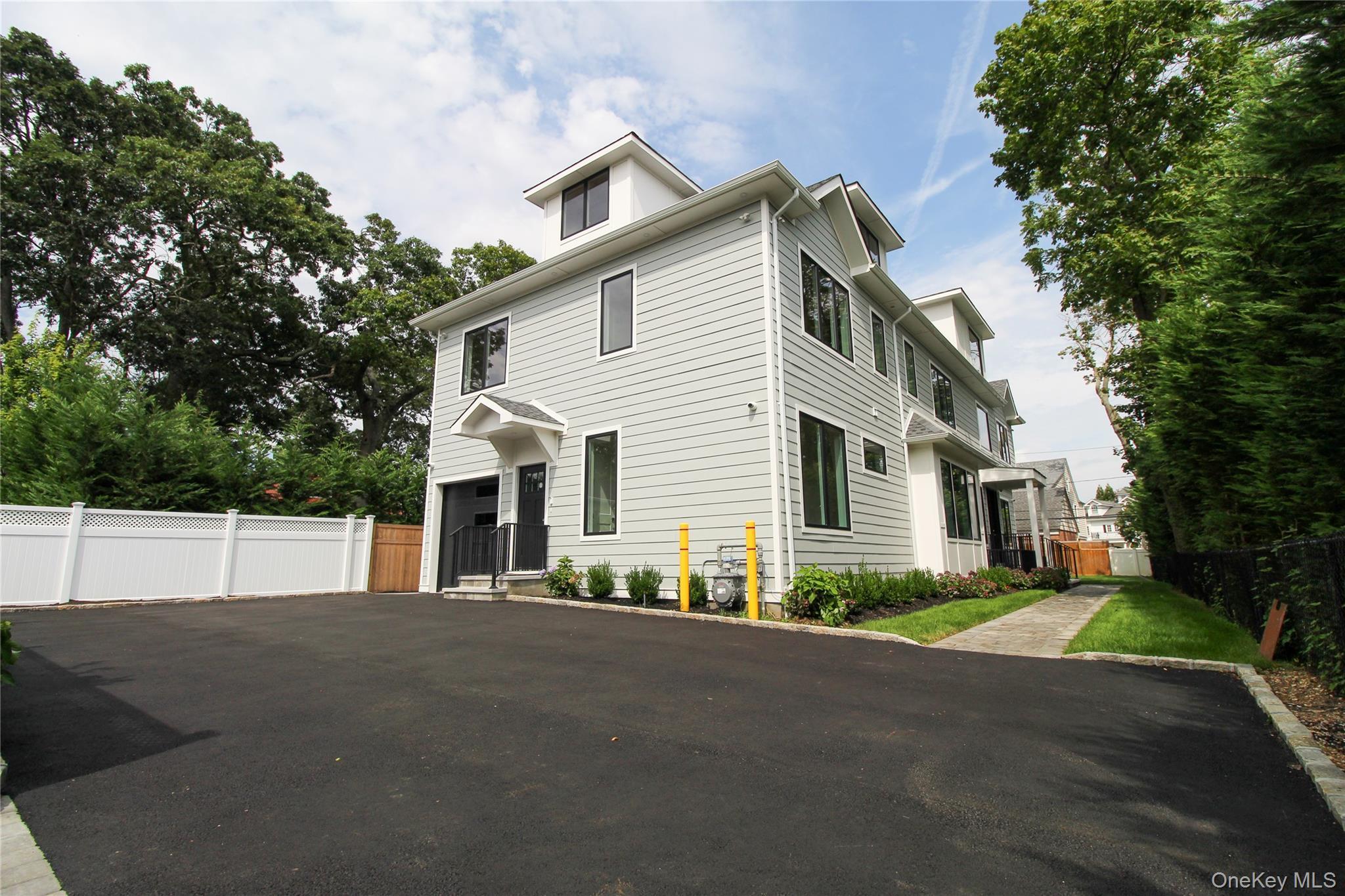 Single Family Sealy Nassau County, NY 11559, MLS-900482-3