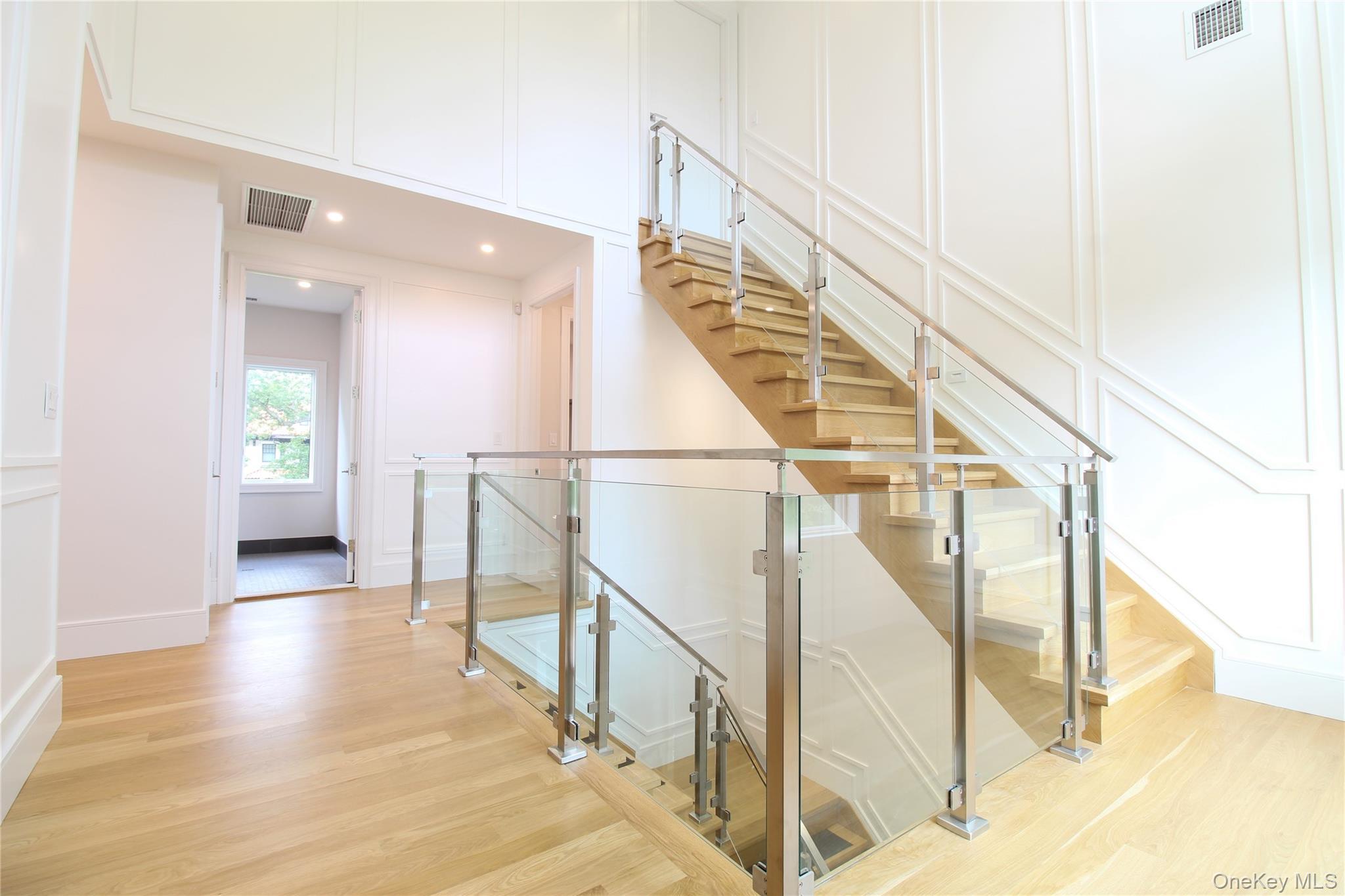 Single Family Sealy Nassau County, NY 11559, MLS-900482-31