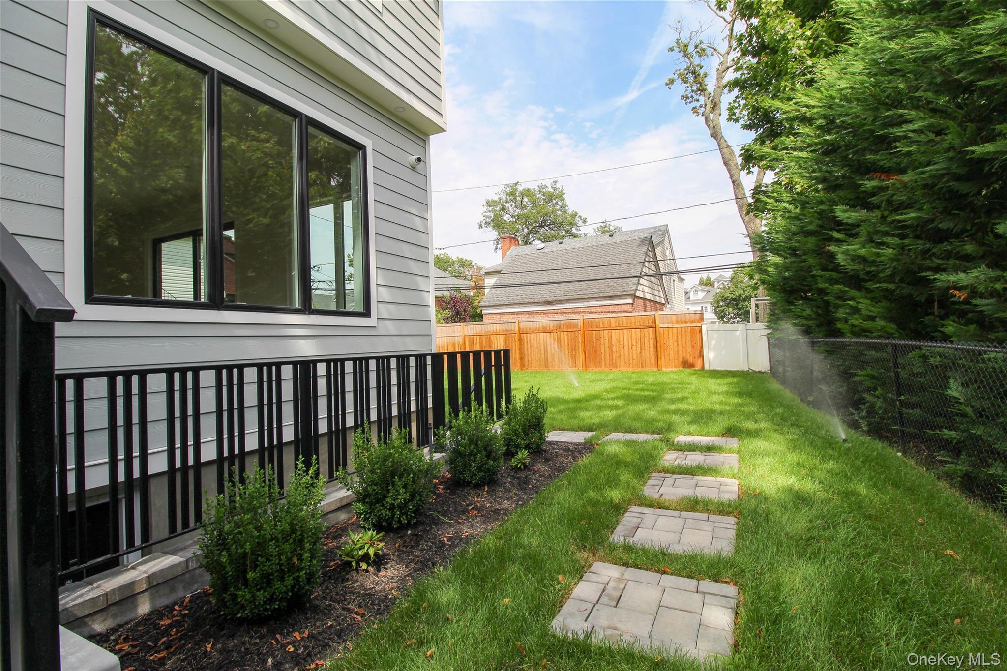 Single Family Sealy Nassau County, NY 11559, MLS-900482-5