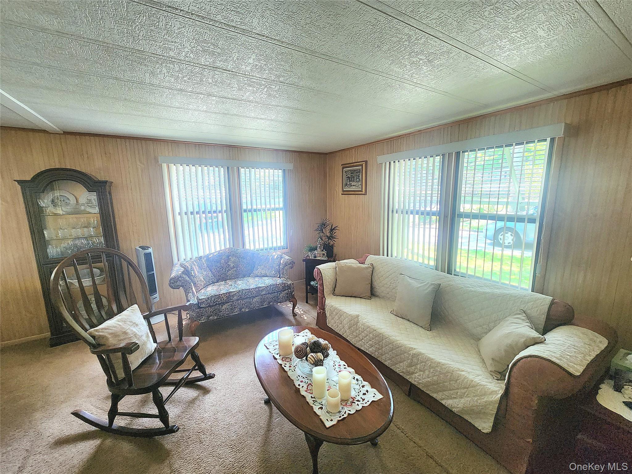 Single Family Riverleigh  Suffolk County, NY 11901, MLS-900503-11