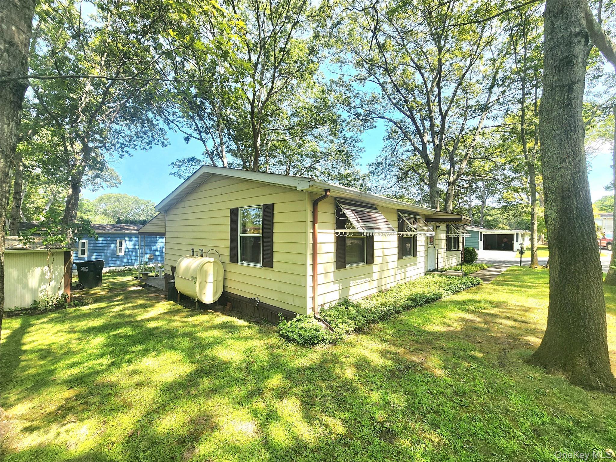 Single Family Riverleigh  Suffolk County, NY 11901, MLS-900503-20