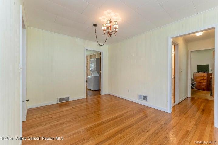 Single Family Fairview Ulster County, NY 12443, MLS-900507-11