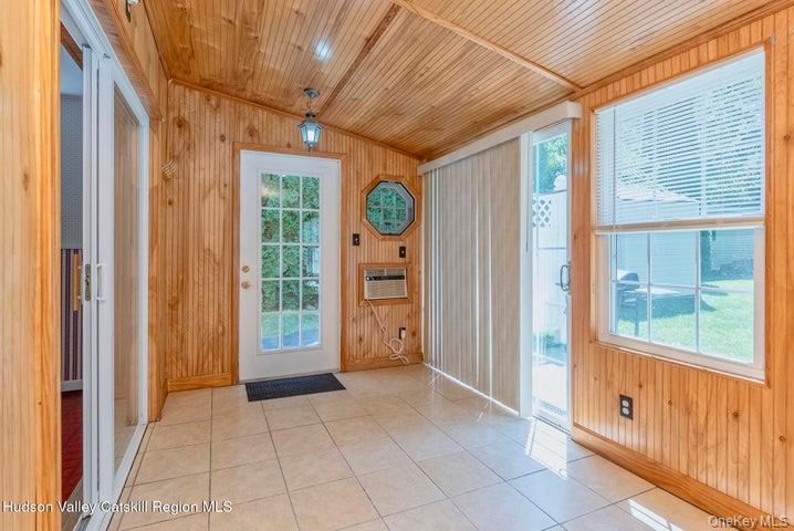 Single Family Fairview Ulster County, NY 12443, MLS-900507-18