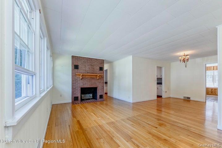 Single Family Fairview Ulster County, NY 12443, MLS-900507-4