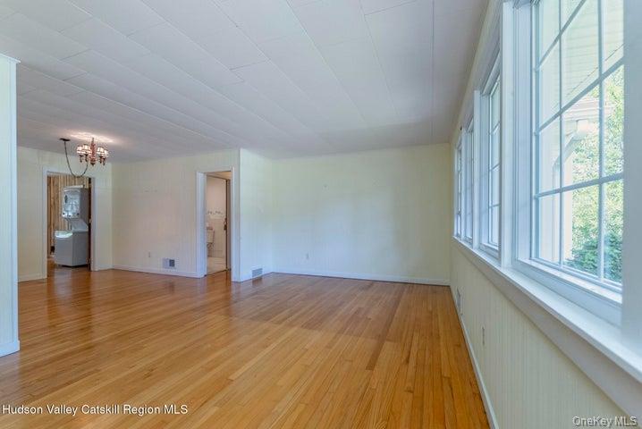 Single Family Fairview Ulster County, NY 12443, MLS-900507-6