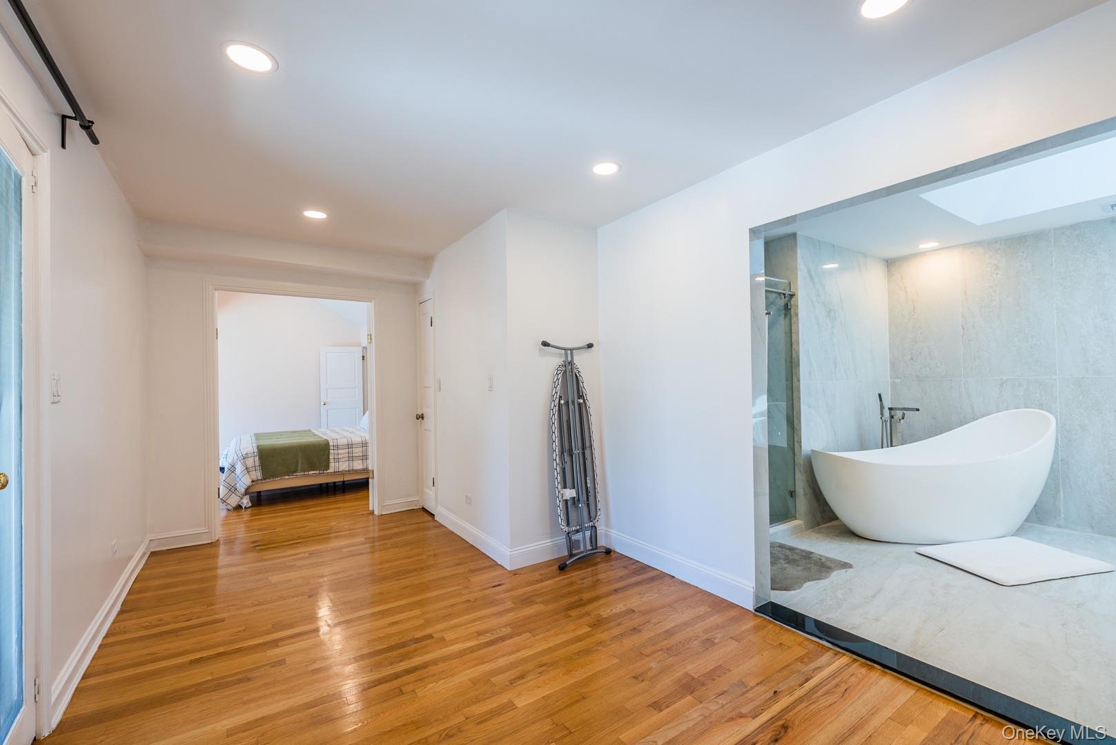 Single Family S Centre Island Nassau County, NY 11771, MLS-900515-24