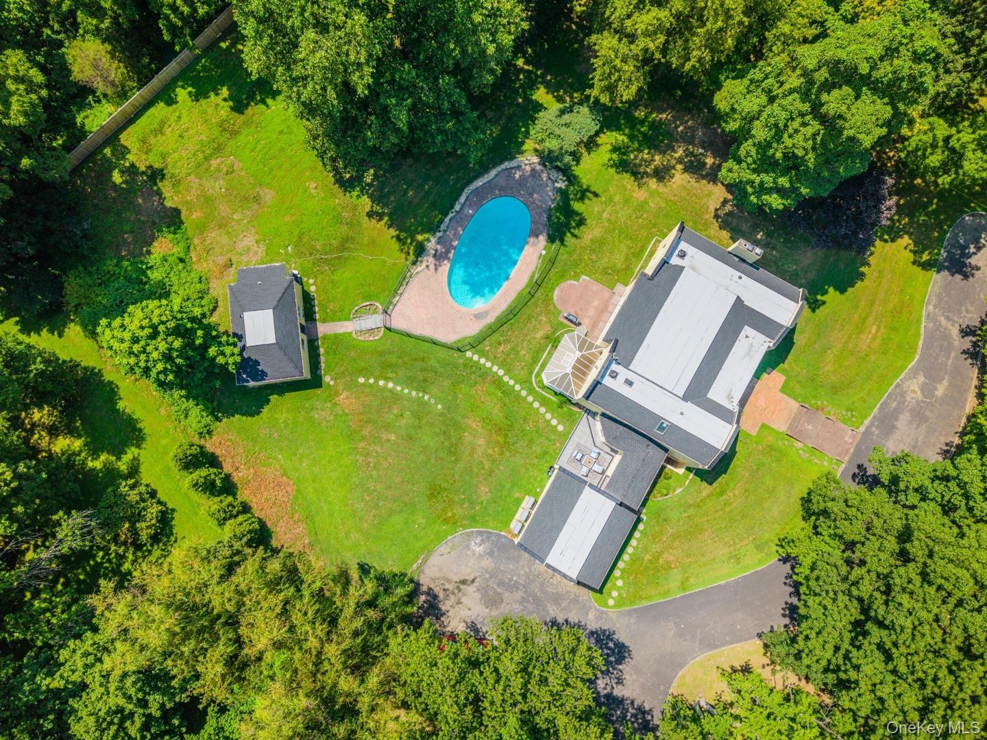 Single Family S Centre Island Nassau County, NY 11771, MLS-900515-31