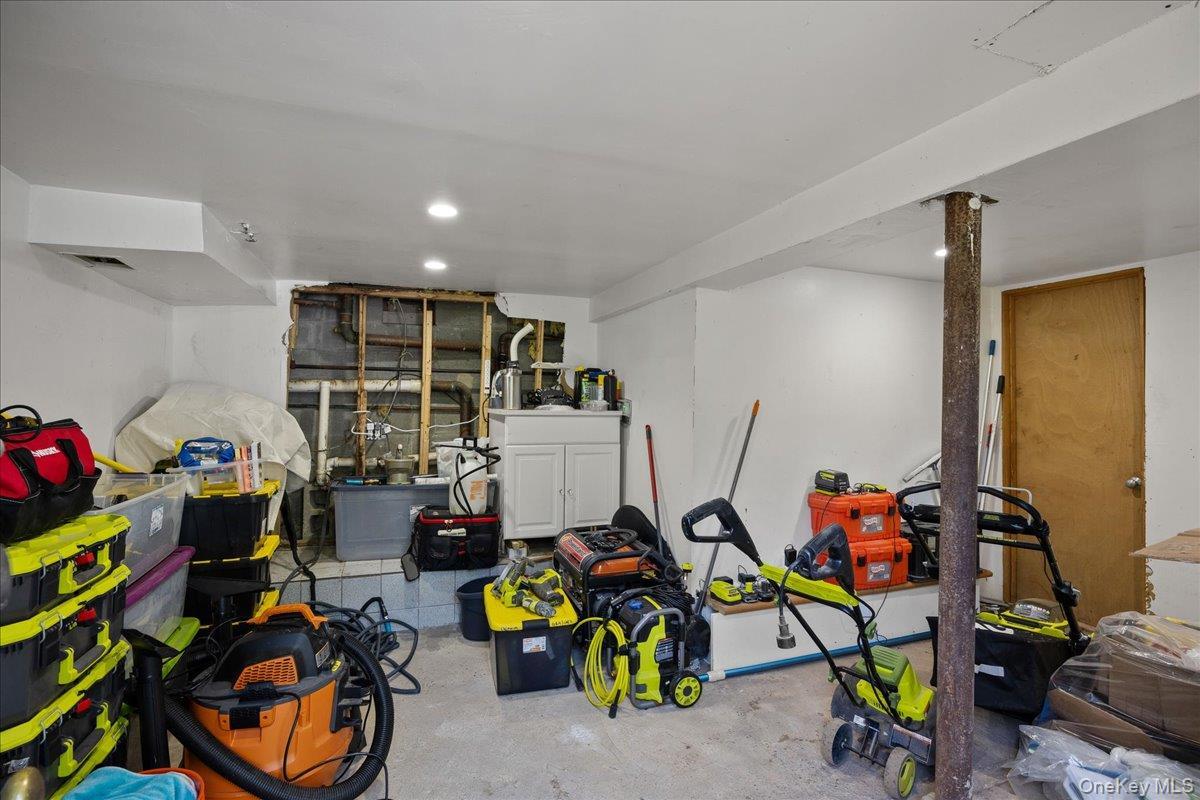 Single Family Main Westchester County, NY 10535, MLS-900523-32