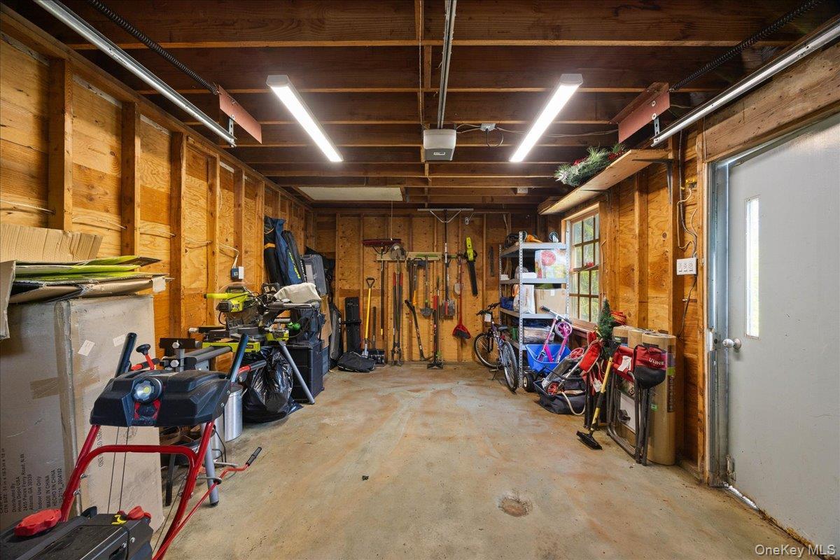 Single Family Main Westchester County, NY 10535, MLS-900523-38