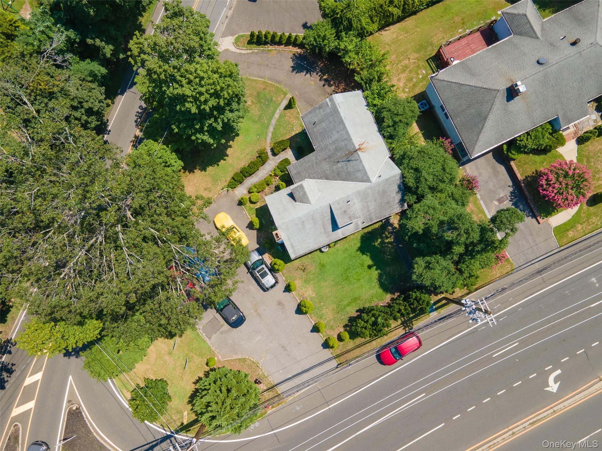 Single Family Middle Neck Nassau County, NY 11576, MLS-900548-35