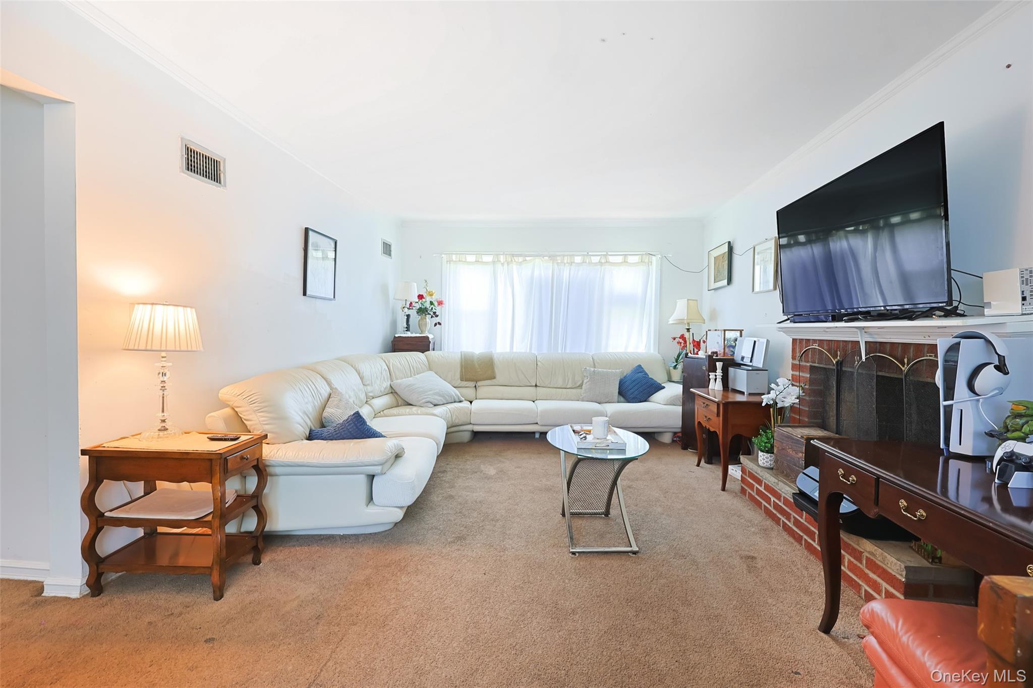 Single Family Middle Neck Nassau County, NY 11576, MLS-900548-8