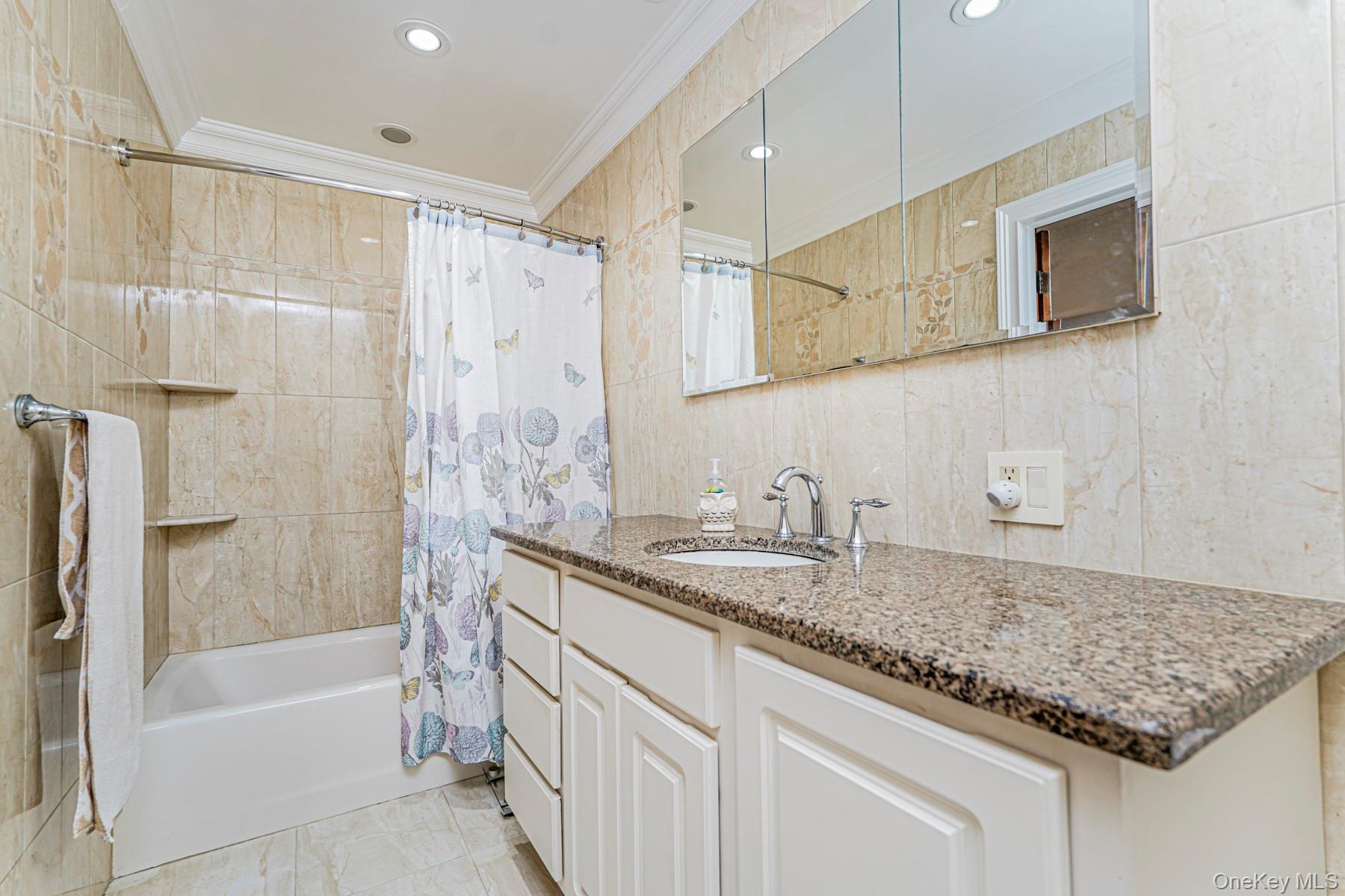 Single Family Longfellow Staten Island, NY 10301, MLS-900570-12