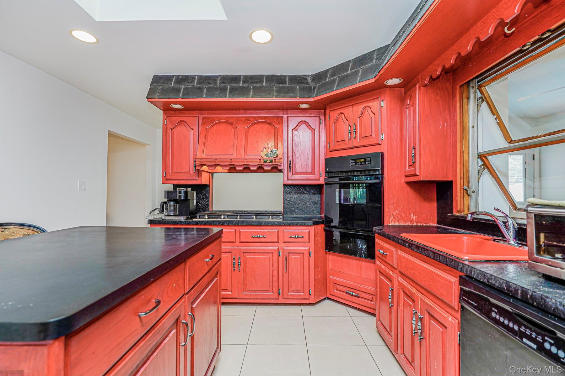 Single Family Longfellow Staten Island, NY 10301, MLS-900570-15