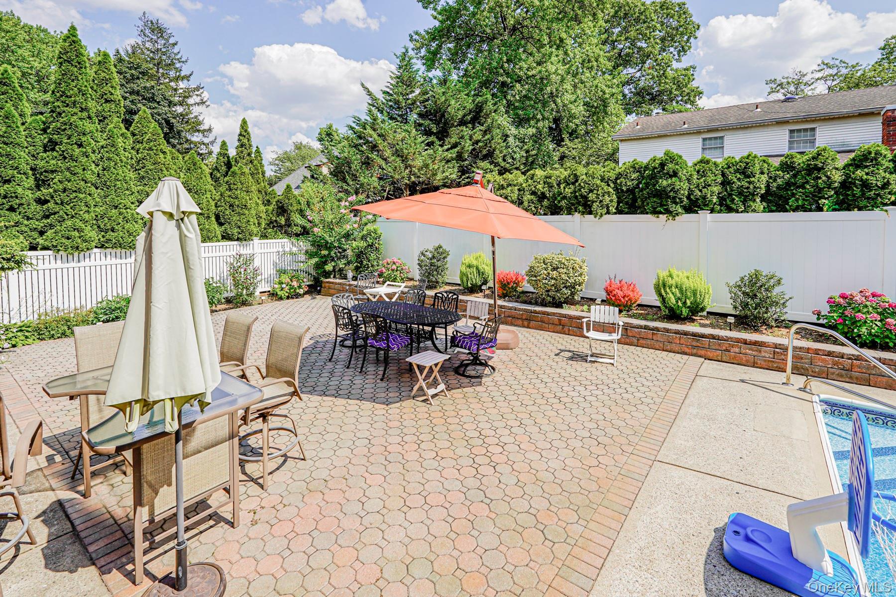 Single Family Longfellow Staten Island, NY 10301, MLS-900570-37