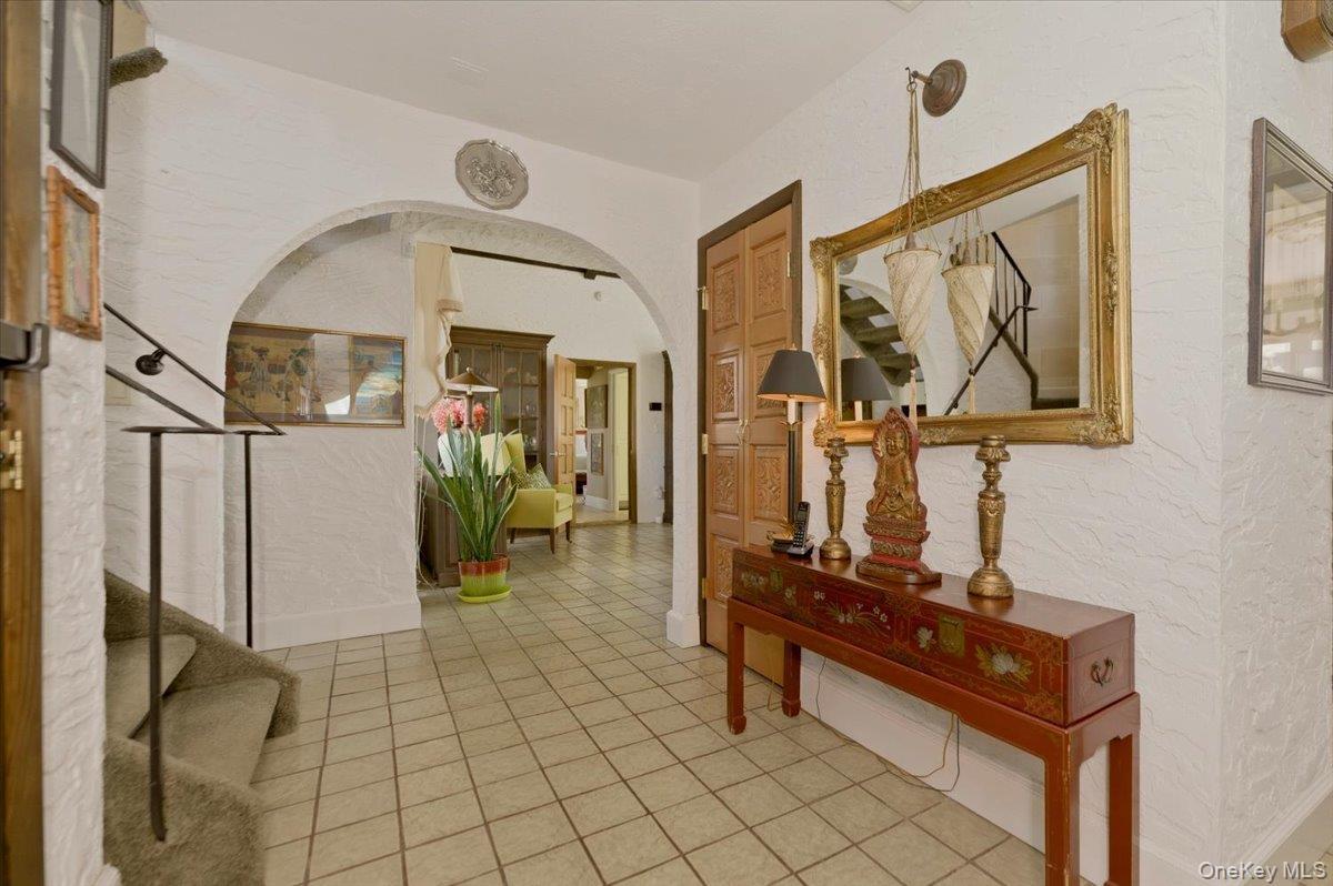 Single Family Cedar Lane Suffolk County, NY 11702, MLS-900582-10