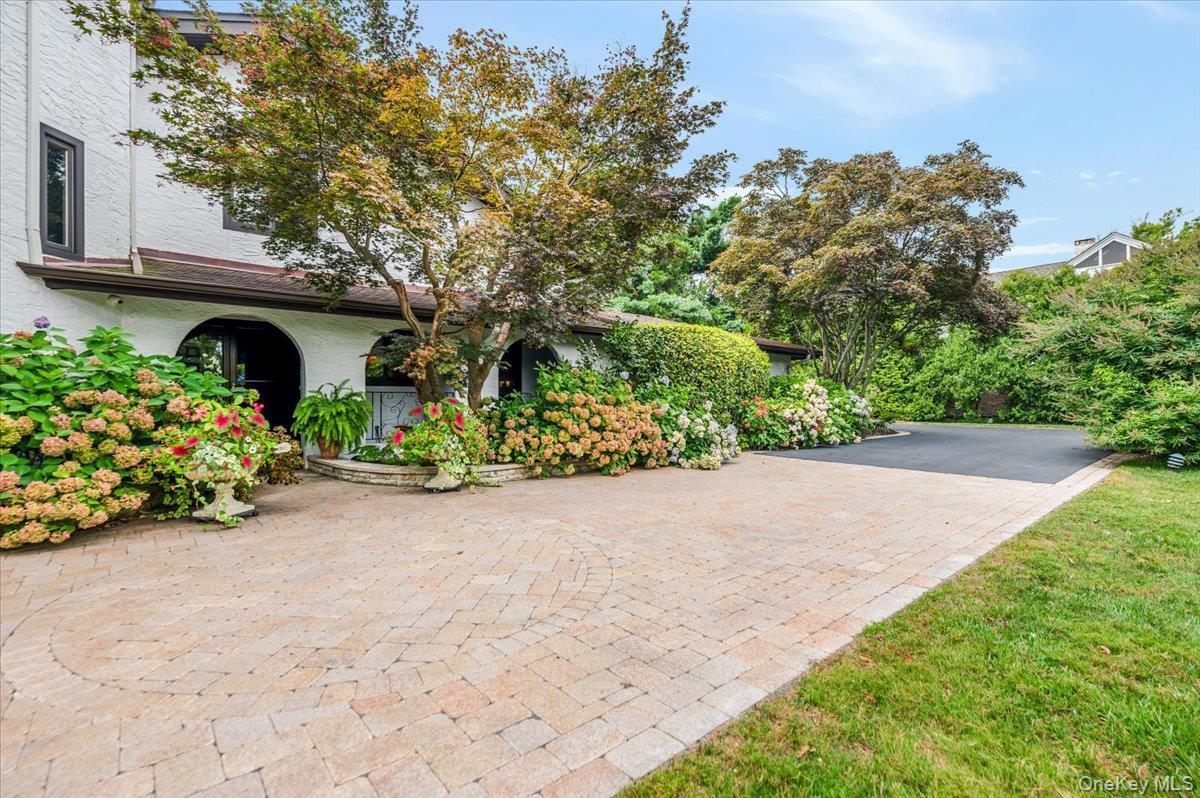 Single Family Cedar Lane Suffolk County, NY 11702, MLS-900582-28