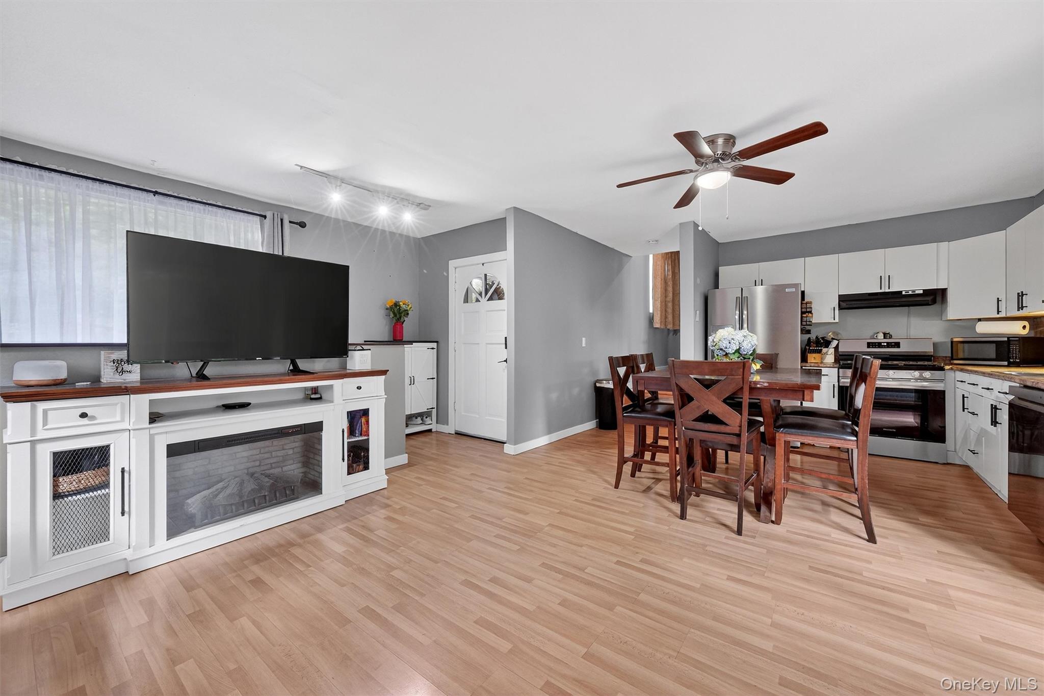 Single Family Walnut Putnam County, NY 10537, MLS-900584-6