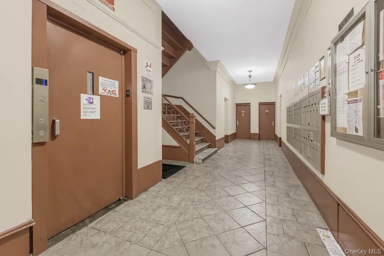 Coop Fort Washington Avenue Manhattan, NY 10032, MLS-900587-14