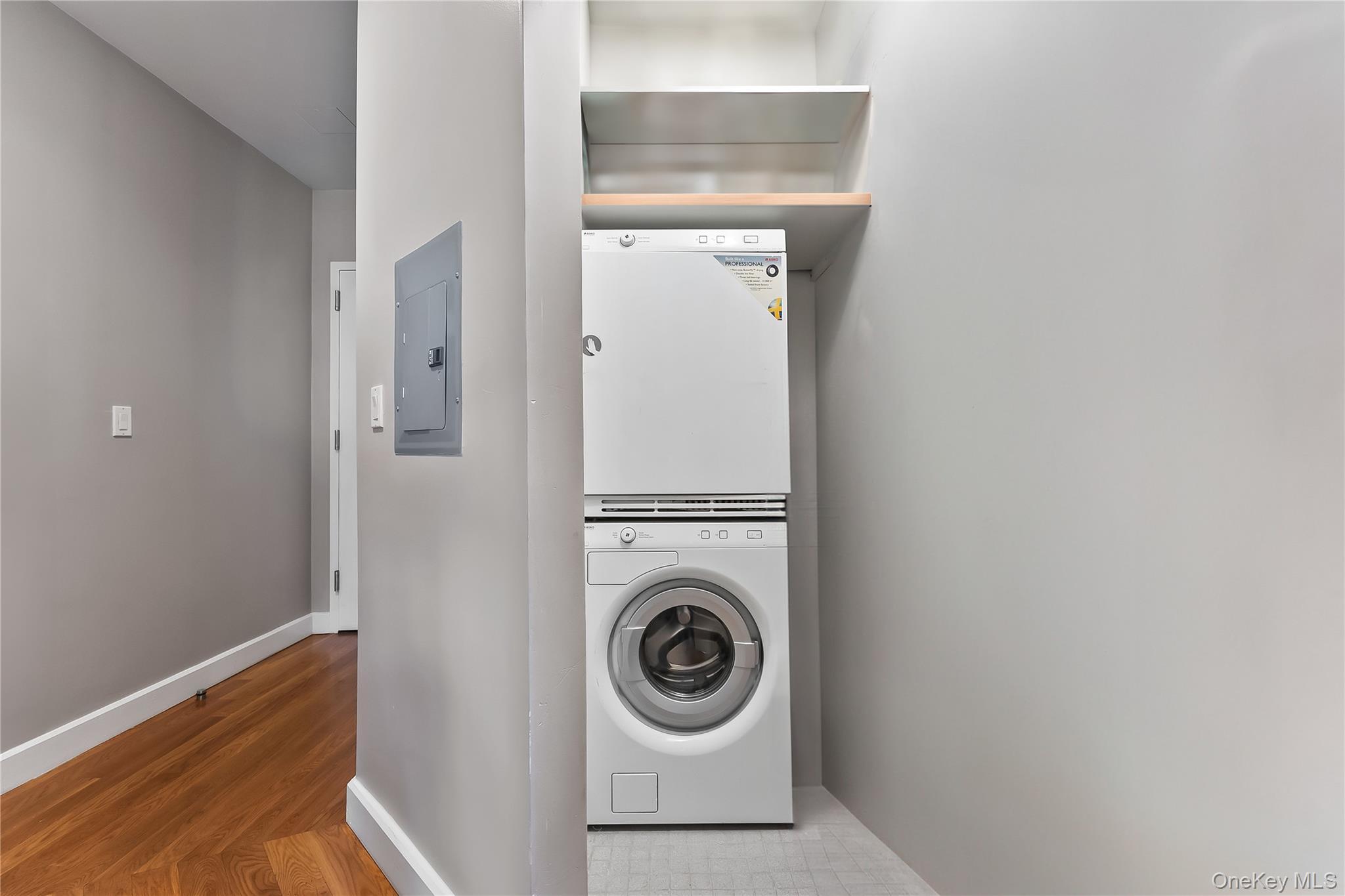 Condo 31  Queens, NY 11106, MLS-900591-26