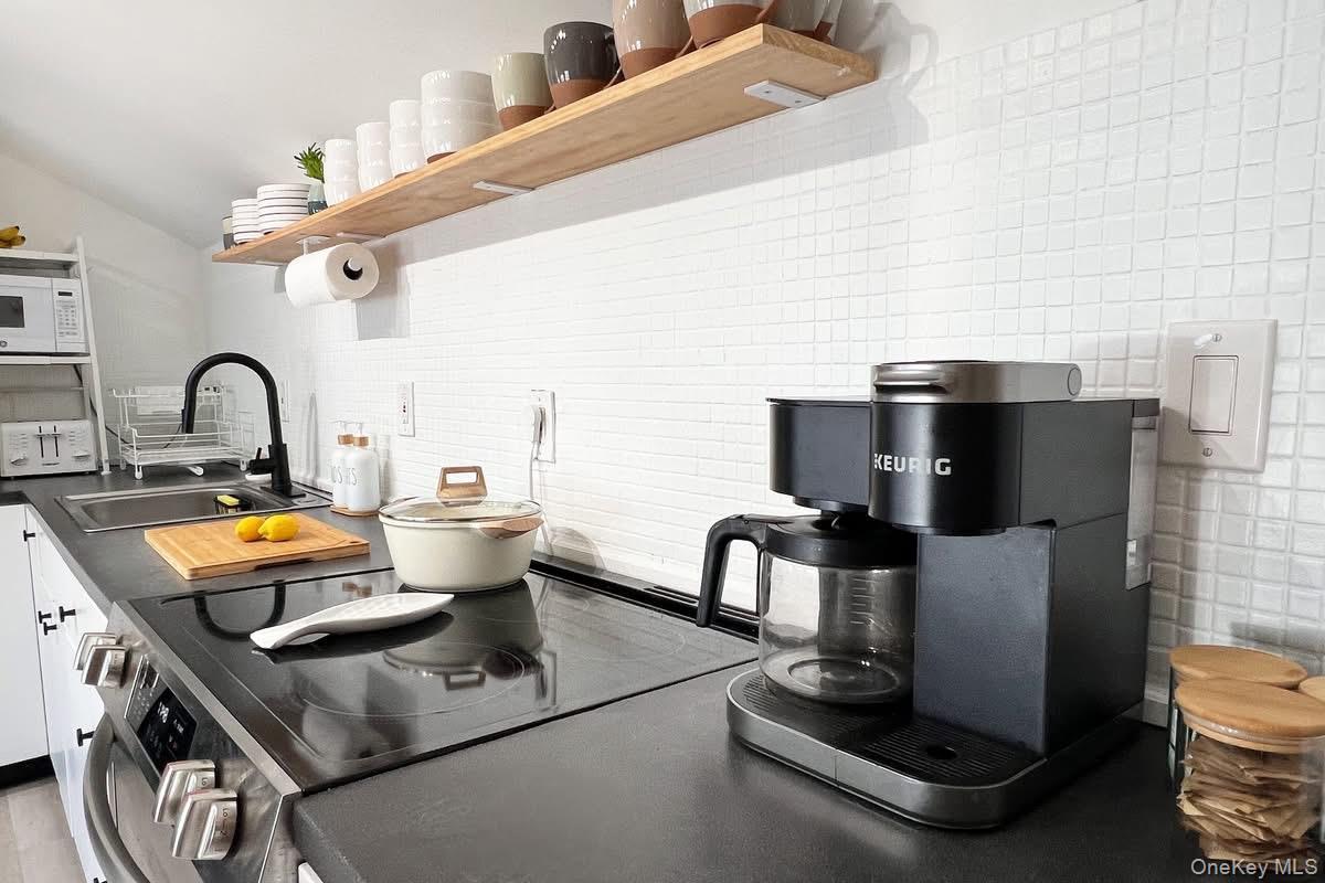 Single Family Seneca  Suffolk County, NY 11770, MLS-900601-7