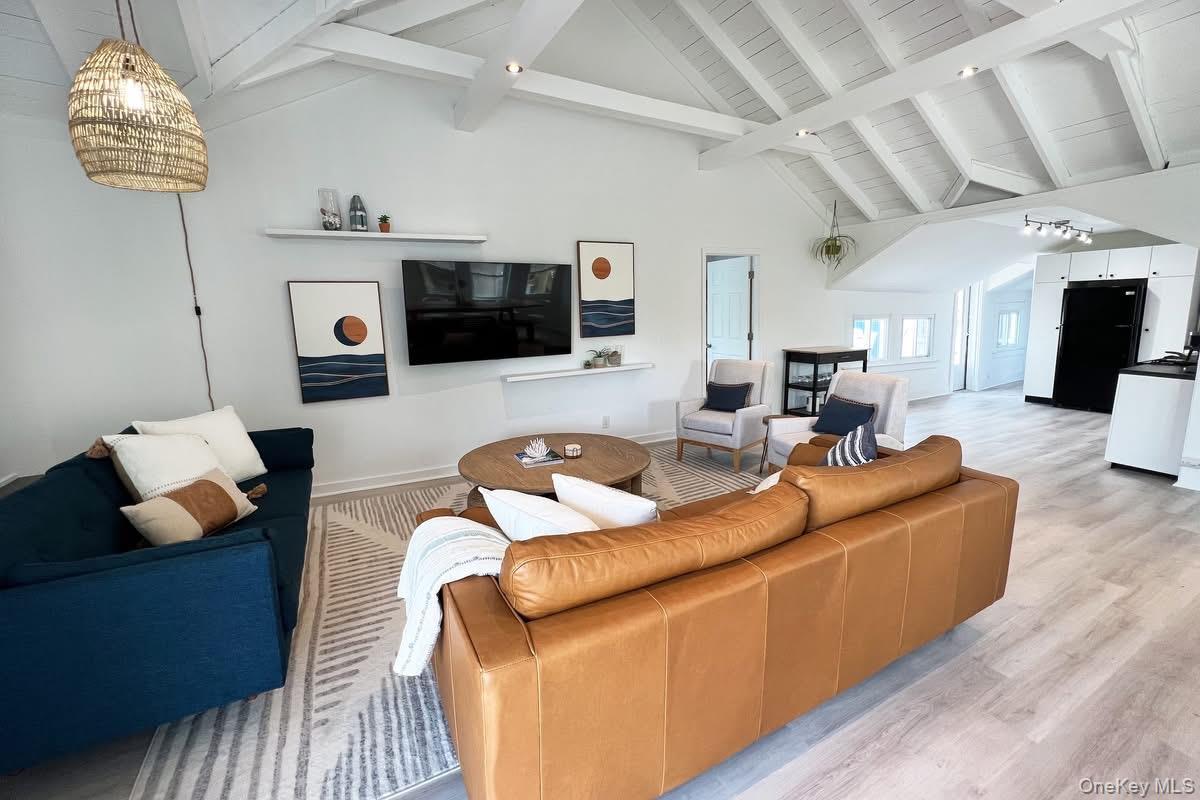 Single Family Seneca  Suffolk County, NY 11770, MLS-900601-8