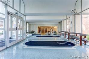 Apartment Little Neck  Queens, NY 11362, MLS-900613-6