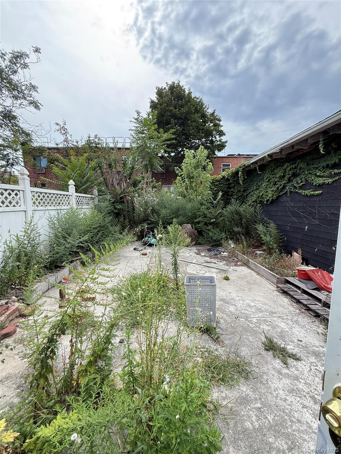 Single Family Lincoln  Brooklyn, NY 11208, MLS-900669-11