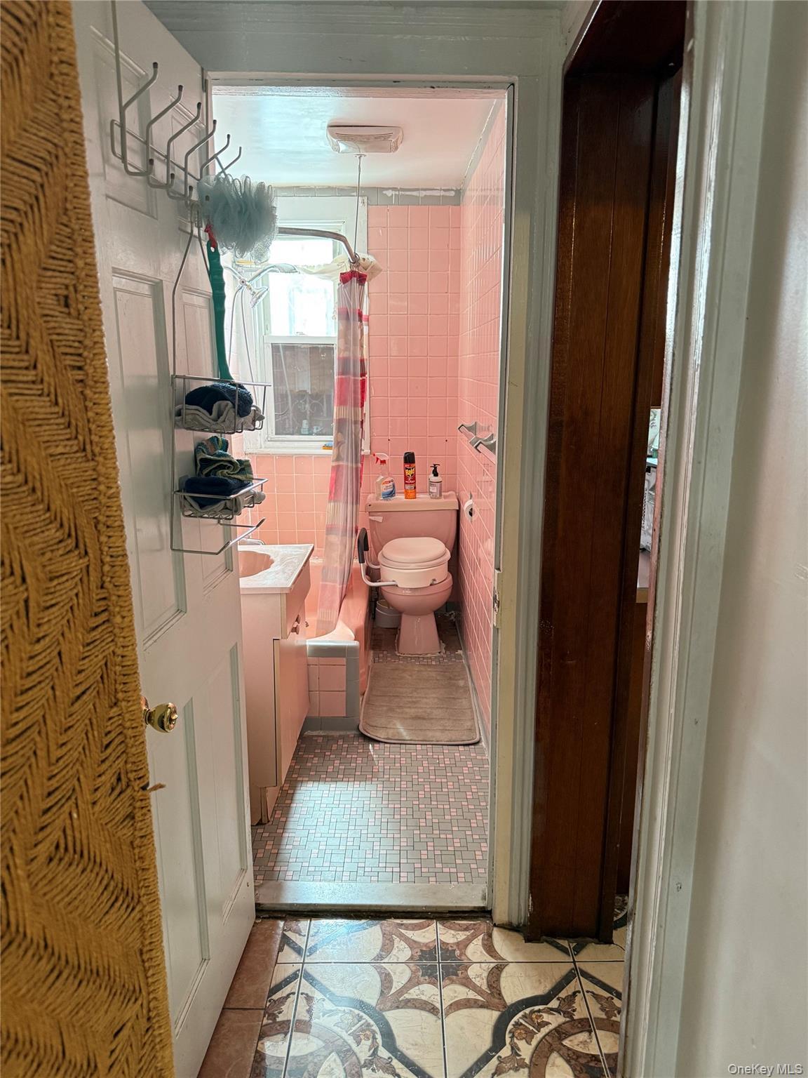 Single Family Lincoln  Brooklyn, NY 11208, MLS-900669-4
