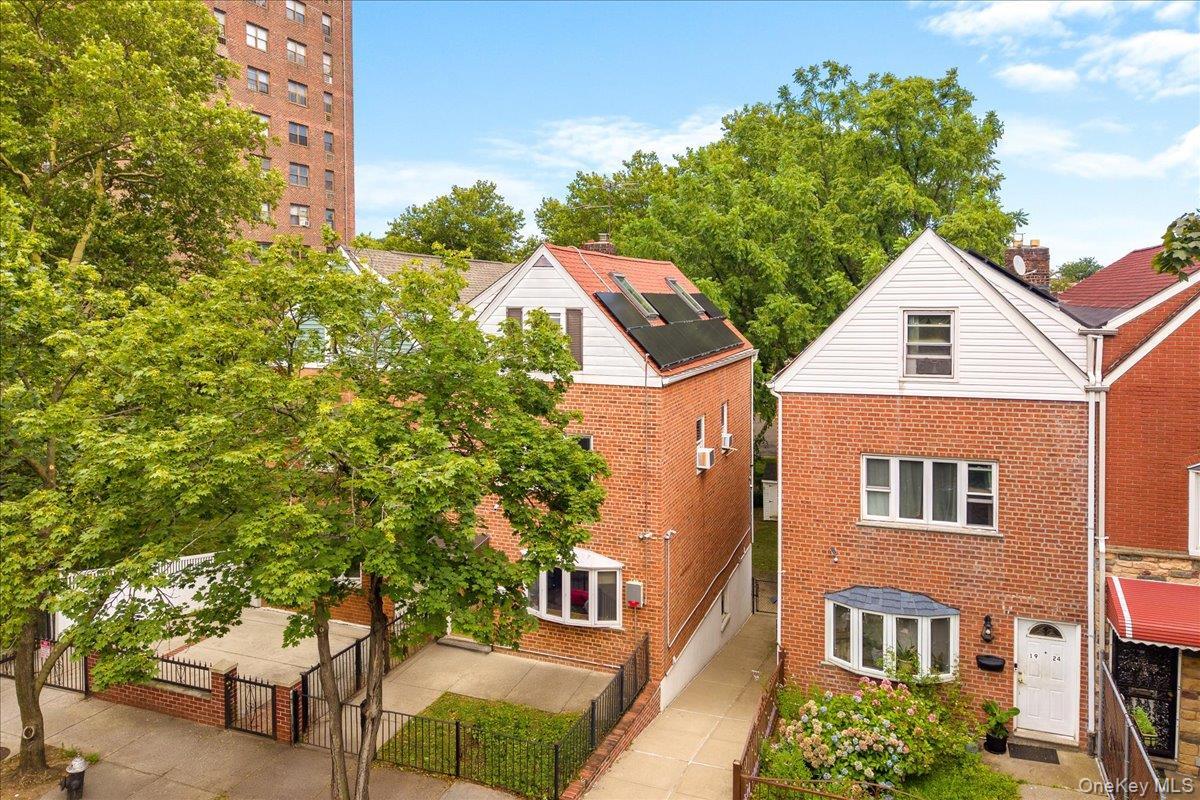 Single Family Hutchinson River  Bronx, NY 10461, MLS-900705-28