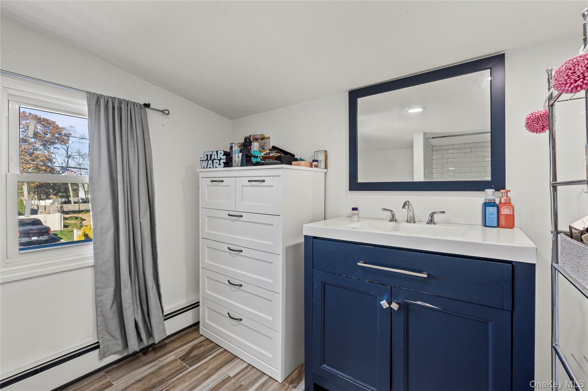 Single Family Edgewater  Suffolk County, NY 11951, MLS-900732-10