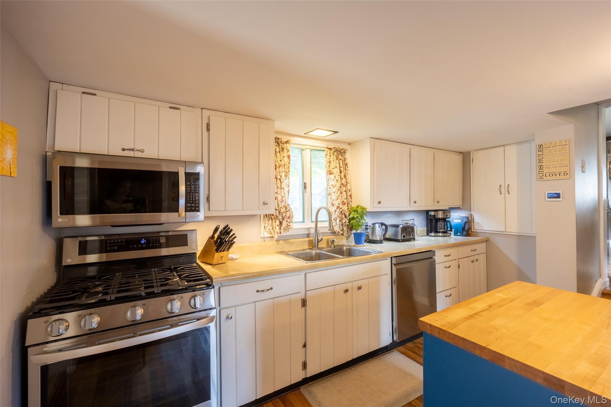 Single Family North Dutchess County, NY 12569, MLS-900734-12