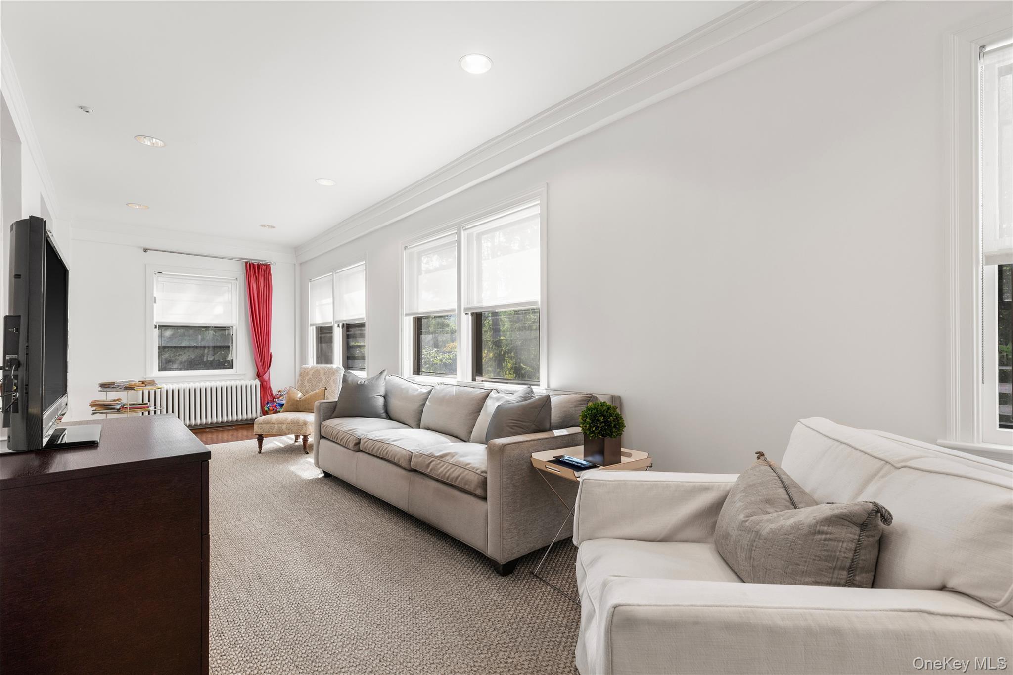 Single Family Walworth Westchester County, NY 10583, MLS-900753-24