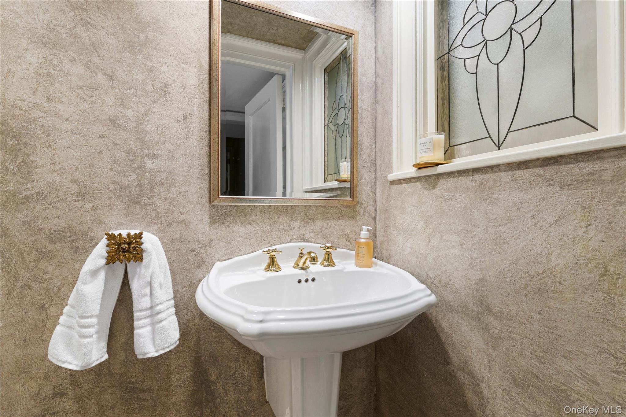 Single Family Walworth Westchester County, NY 10583, MLS-900753-26