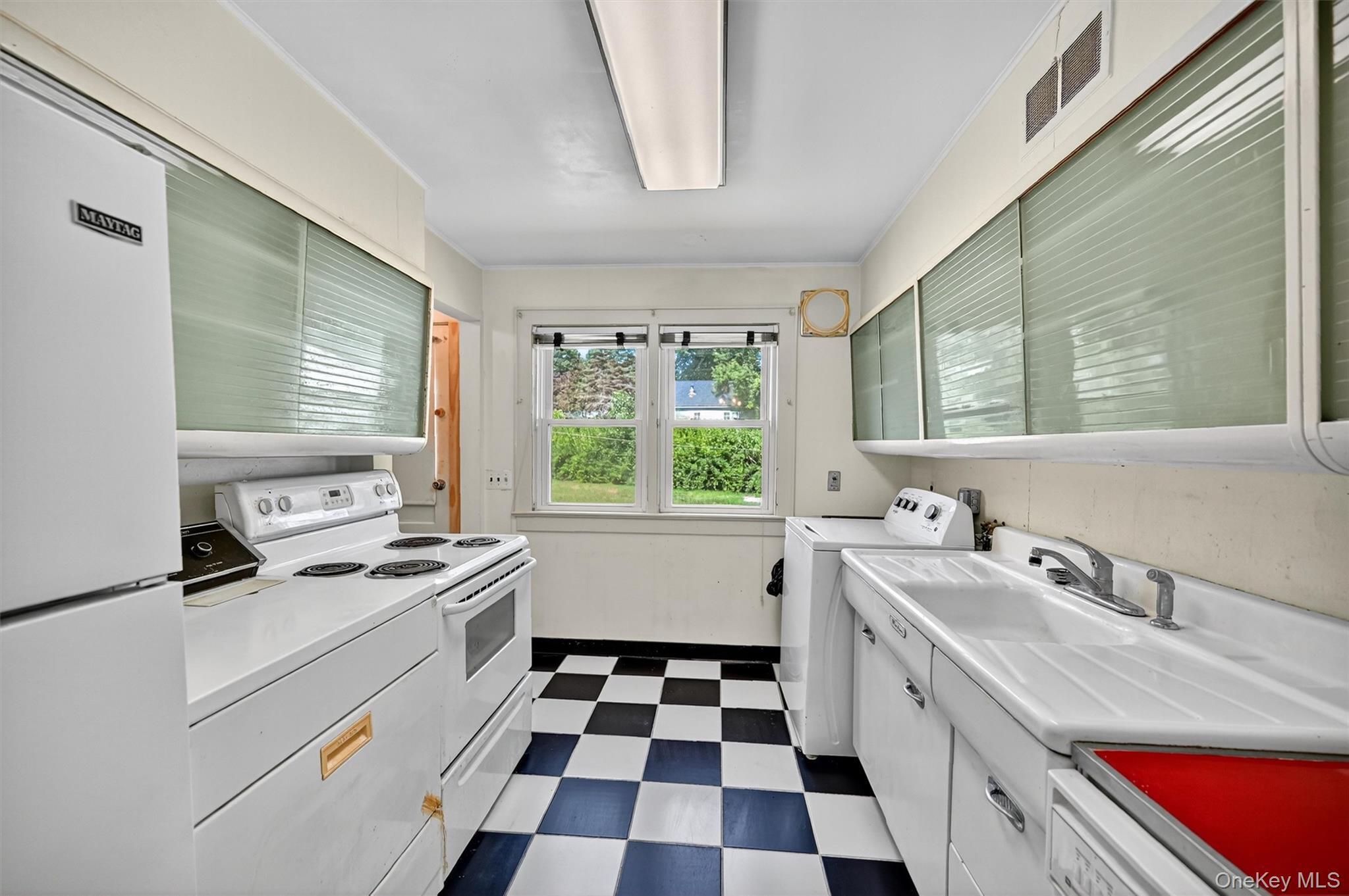 Single Family Apple Lane Orange County, NY 10940, MLS-900782-11