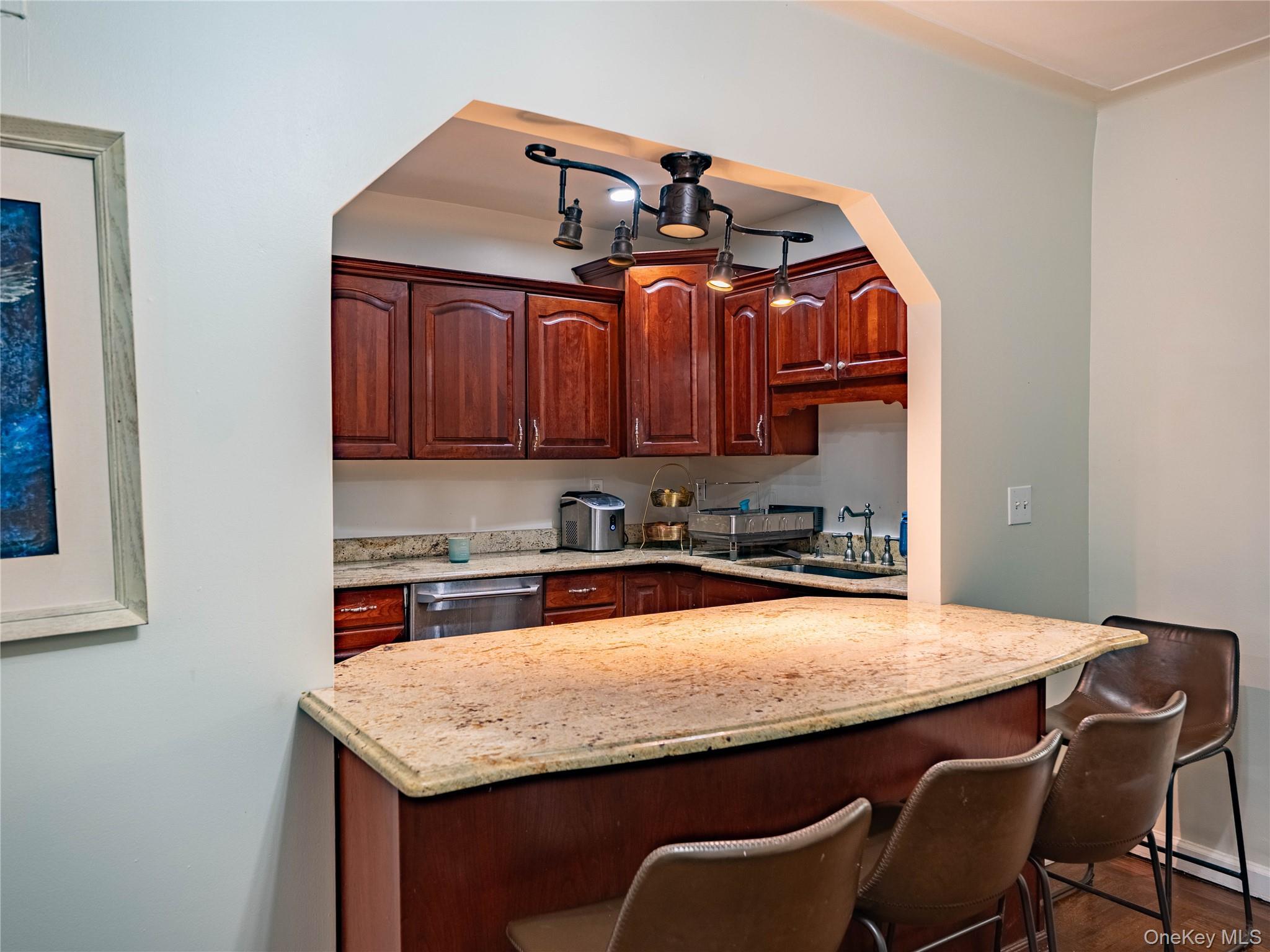 Single Family Bailey  Bronx, NY 10463, MLS-900790-4