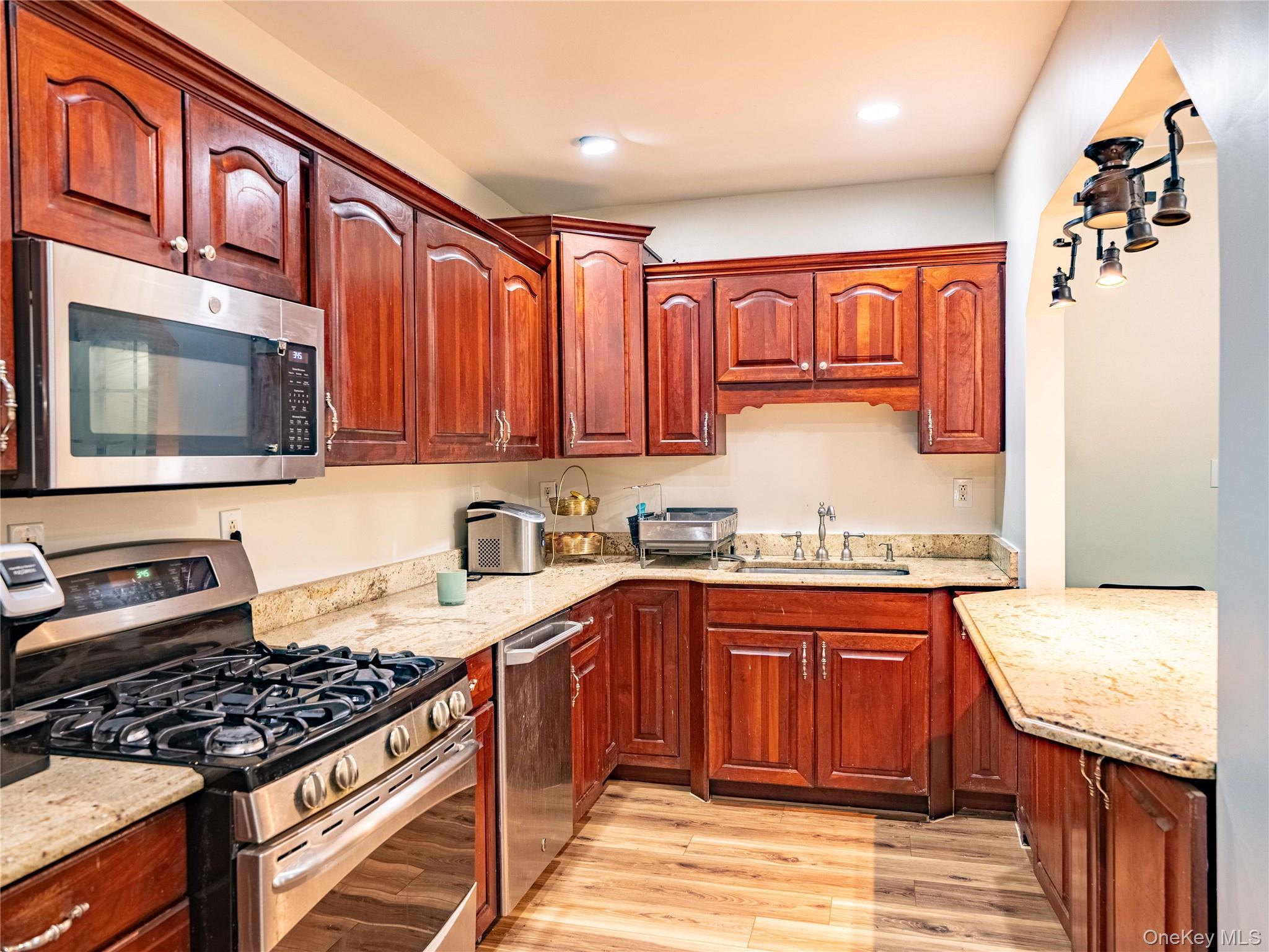Single Family Bailey  Bronx, NY 10463, MLS-900790-5
