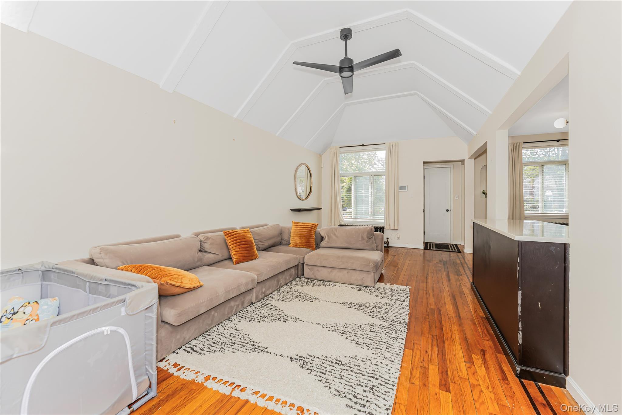 Single Family Murdock  Queens, NY 11429, MLS-900792-2