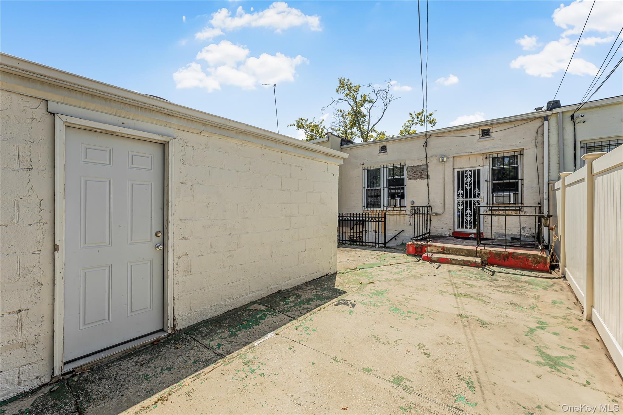 Single Family Murdock  Queens, NY 11429, MLS-900792-25