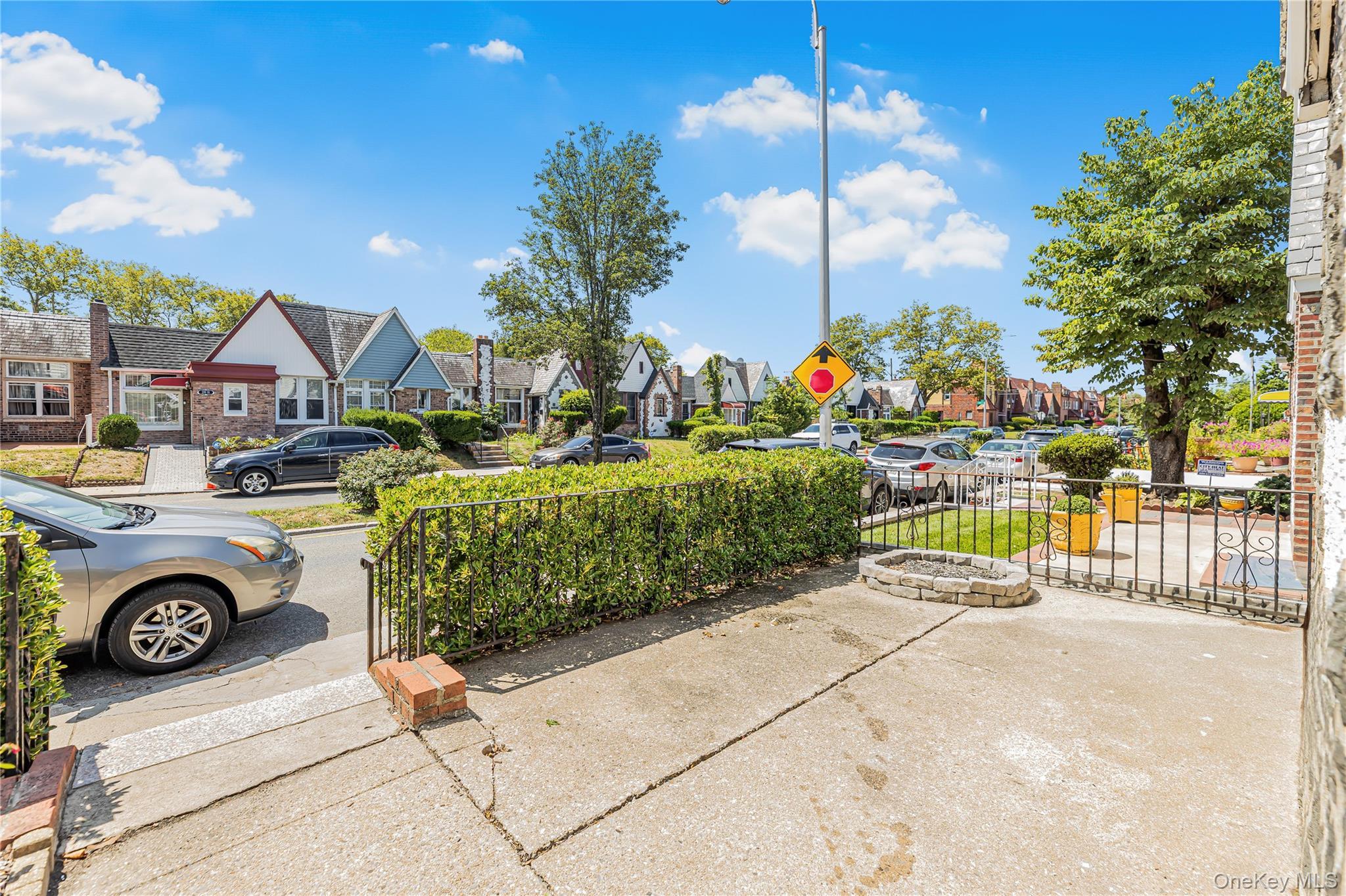 Single Family Murdock  Queens, NY 11429, MLS-900792-28