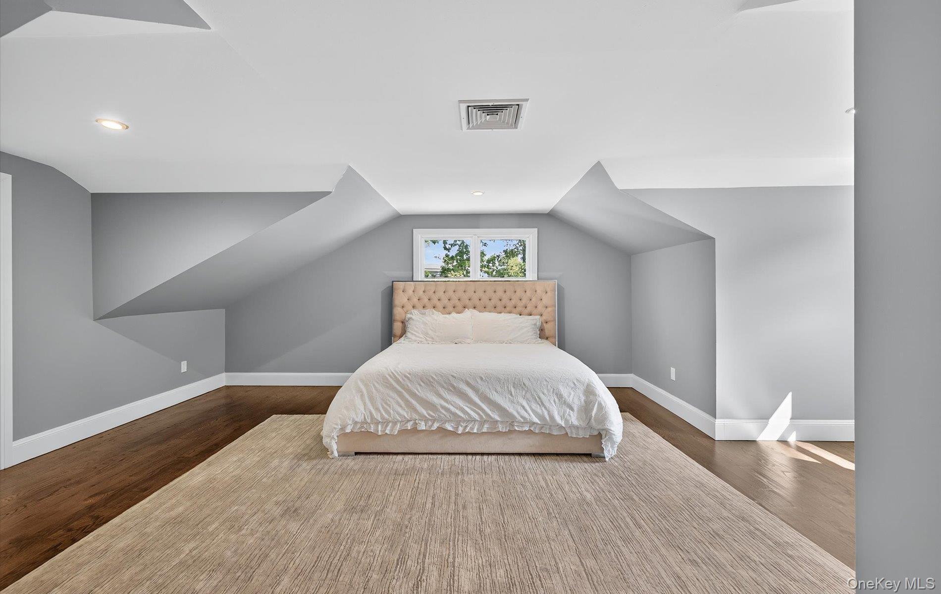 Single Family Yukon Nassau County, NY 11797, MLS-900809-25