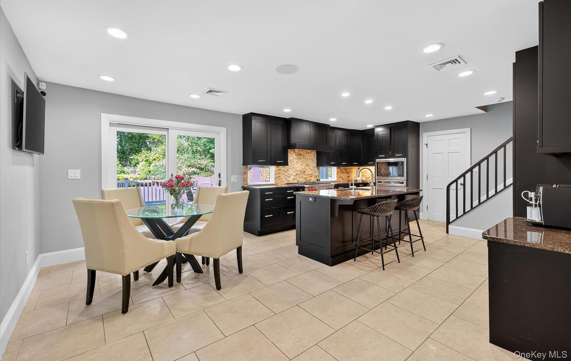 Single Family Yukon Nassau County, NY 11797, MLS-900809-37