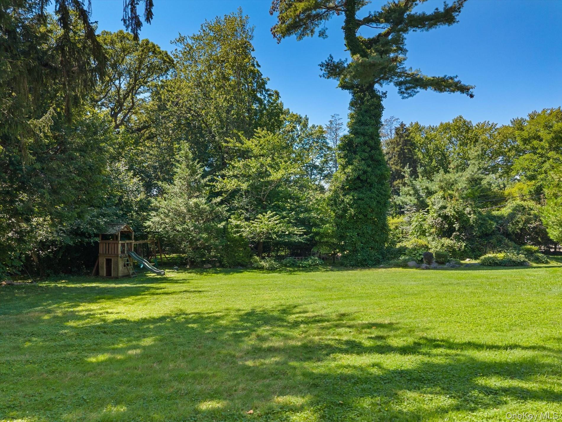 Single Family Wildwood Nassau County, NY 11024, MLS-900841-43