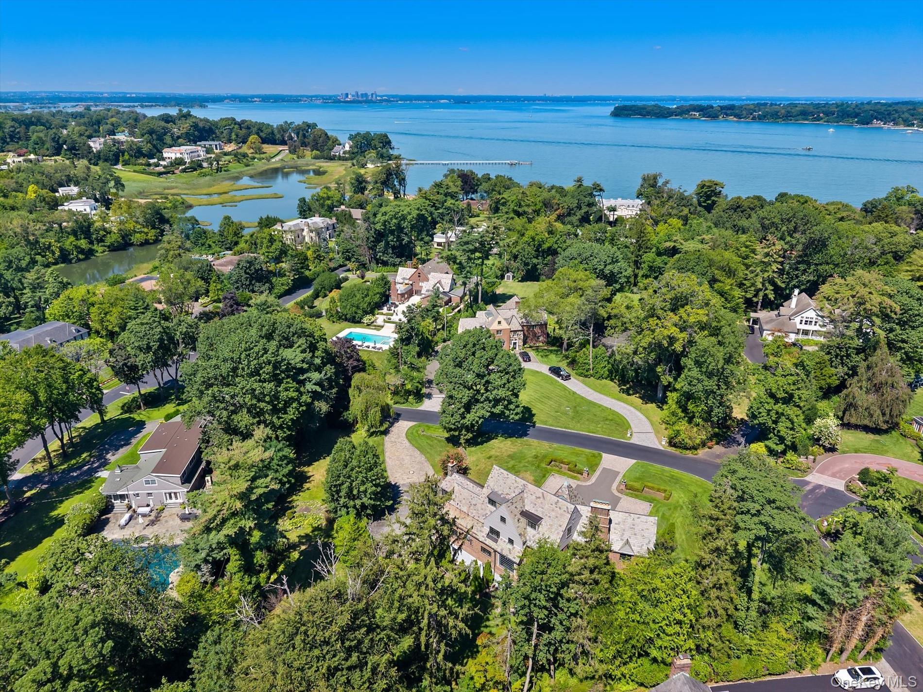 Single Family Wildwood Nassau County, NY 11024, MLS-900841-46