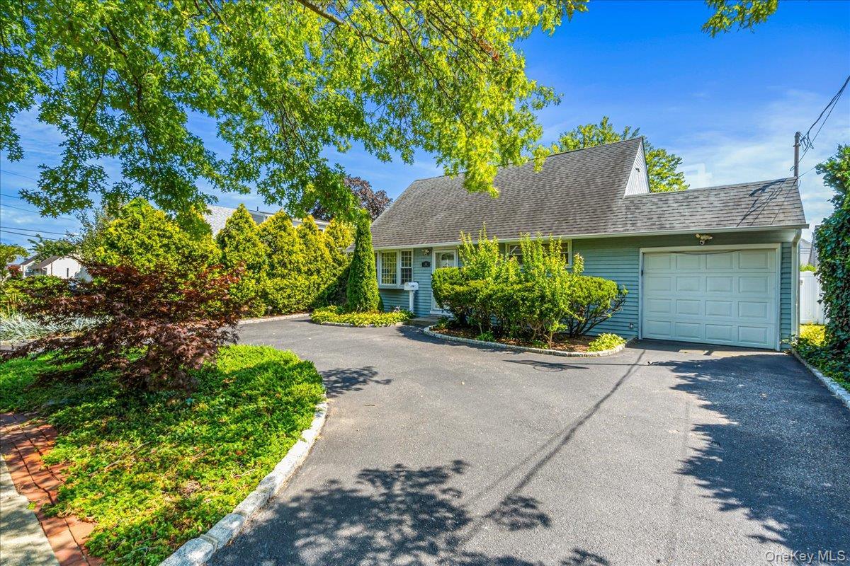 Single Family Evans  Nassau County, NY 11572, MLS-900851-2